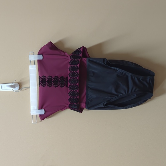 Maroon and Black Leotard - Picture 2 of 4